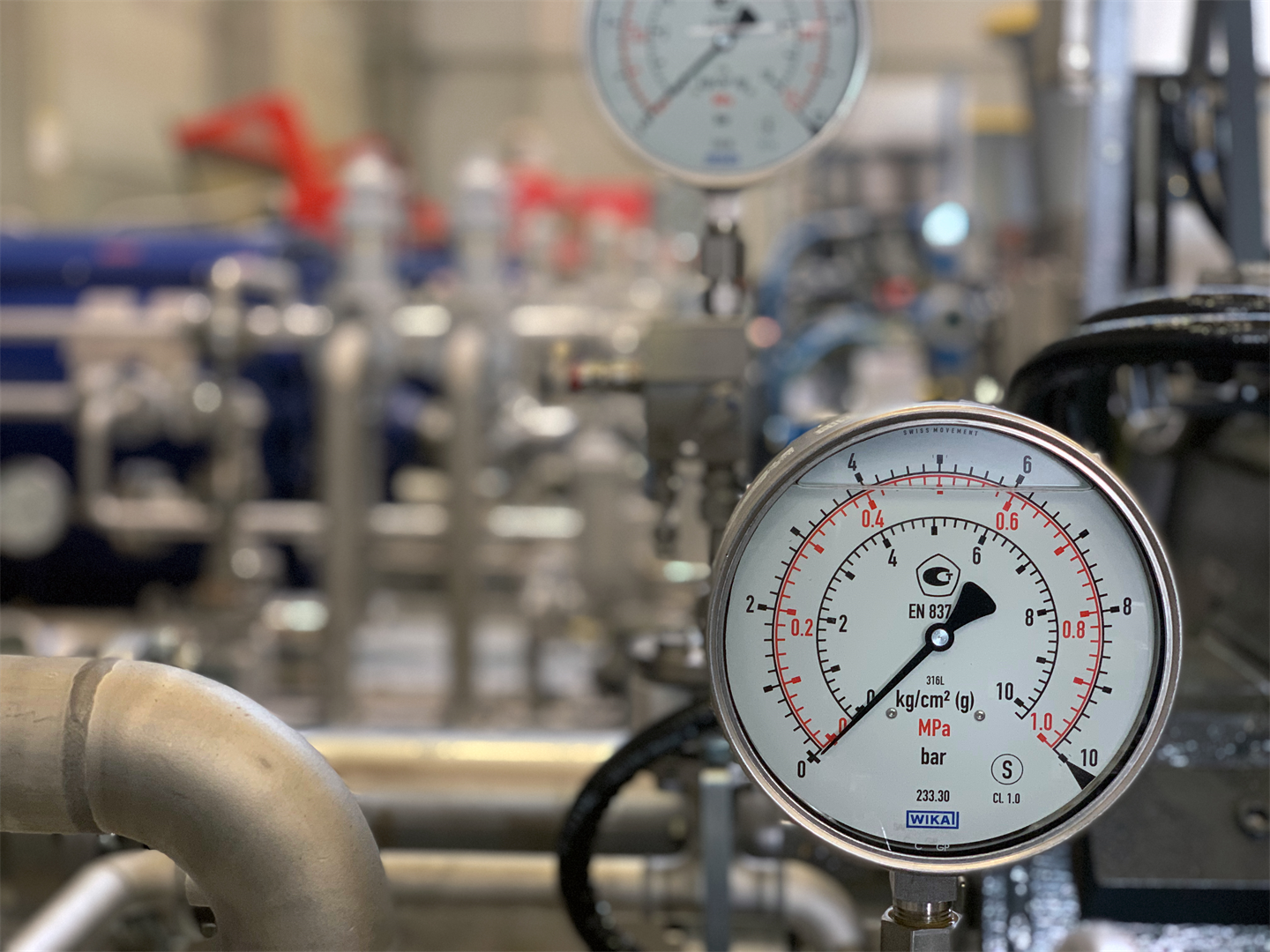CENTRIFUGAL COMPRESSORS